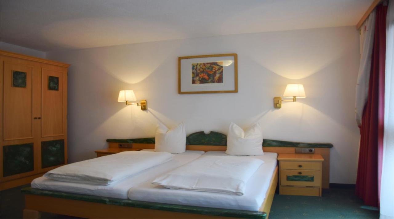 Berghotel Basur - Das Schihotel Am Arlberg フリルシュ 部屋 写真