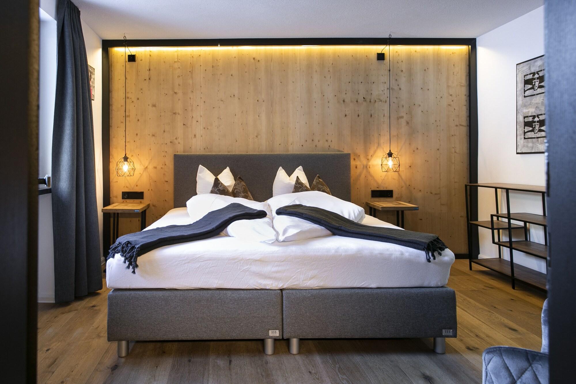Berghotel Basur - Das Schihotel Am Arlberg フリルシュ エクステリア 写真