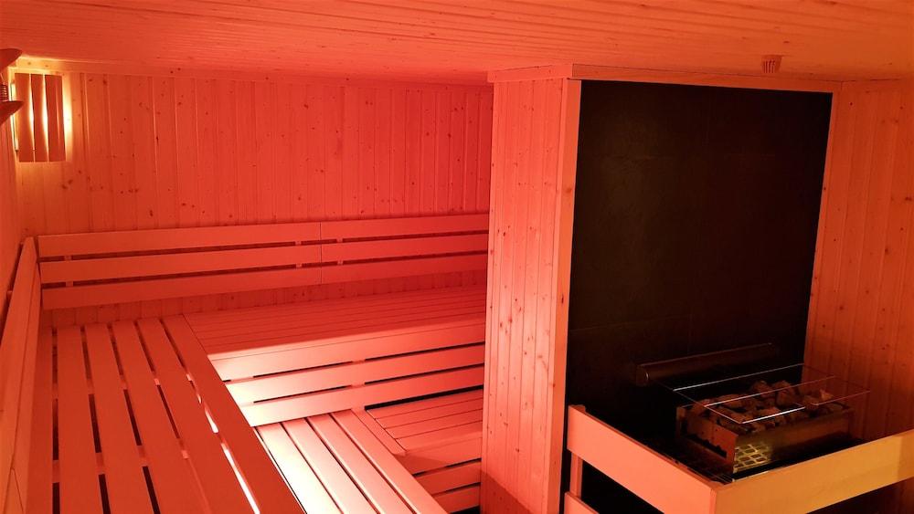 Berghotel Basur - Das Schihotel Am Arlberg フリルシュ エクステリア 写真