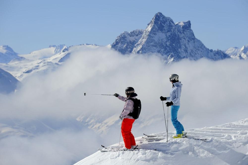 Berghotel Basur - Das Schihotel Am Arlberg フリルシュ エクステリア 写真
