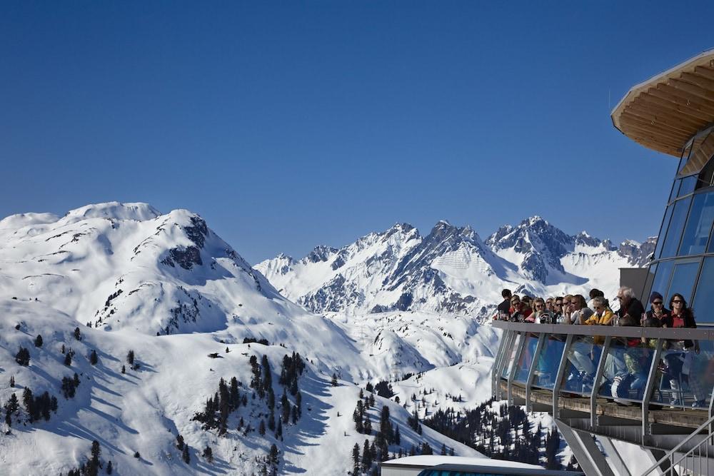 Berghotel Basur - Das Schihotel Am Arlberg フリルシュ エクステリア 写真