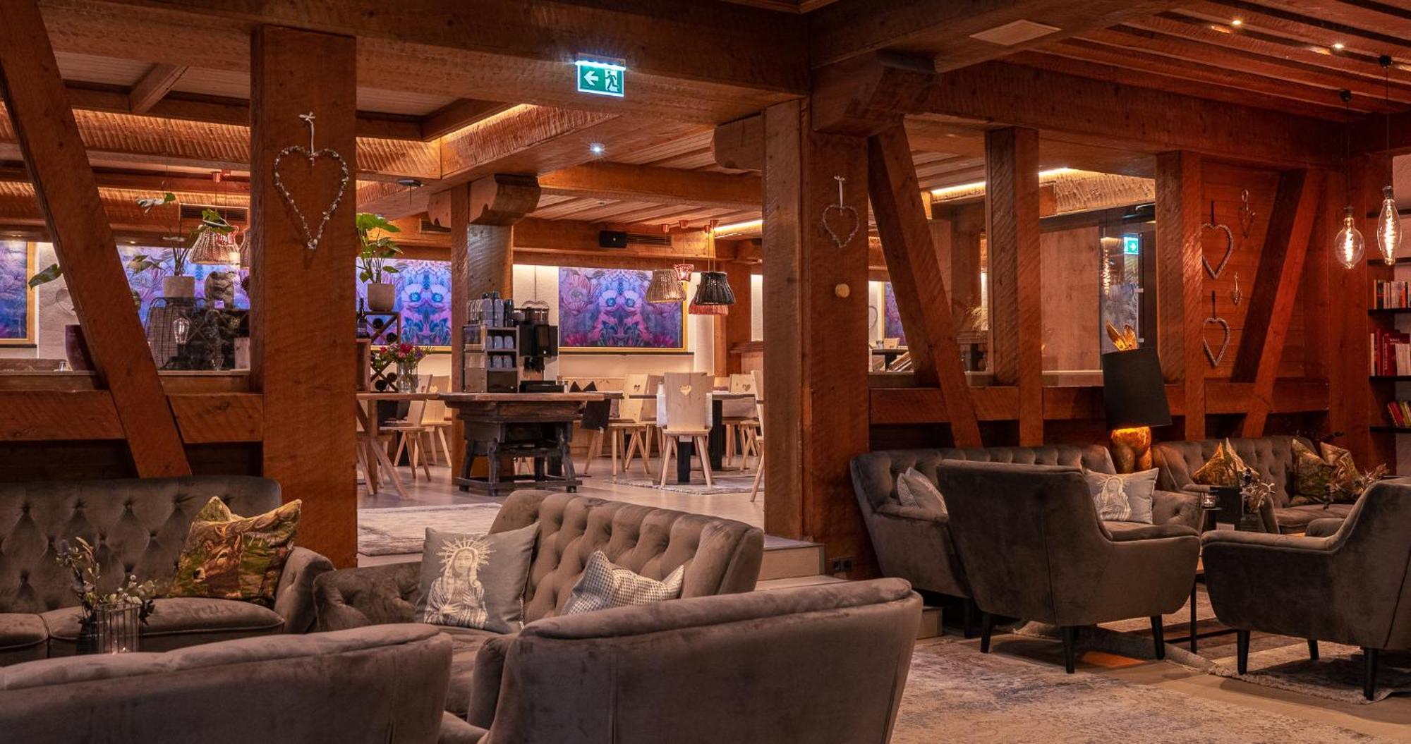 Berghotel Basur - Das Schihotel Am Arlberg フリルシュ エクステリア 写真